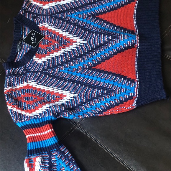 Aztec Zaful Crop Sweater w/ balloon sleeves - Picture 6 of 7